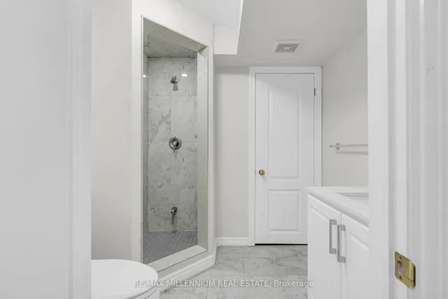 Additional image 38 of 14 Kayak Hts