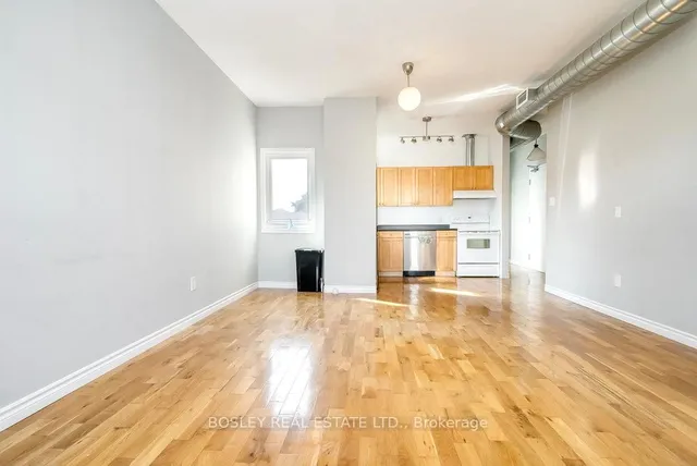 Additional image 10 of 2909 Dundas St