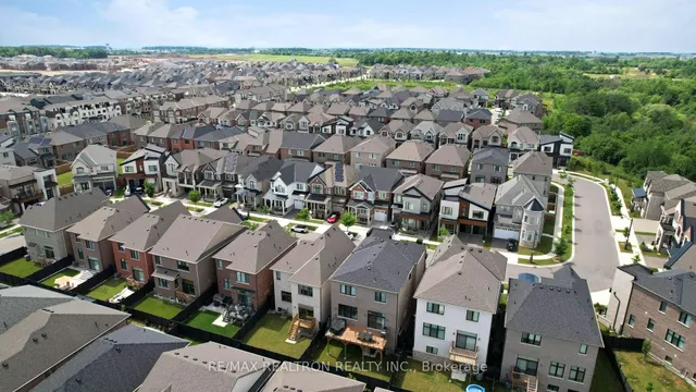 Additional image 43 of 1444 Varelas Passage