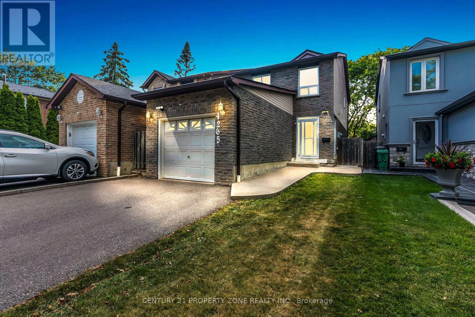 Property image for 4265 LINGFIELD CRESCENT|Mississauga (Rathwood), Ontario L4W3M3