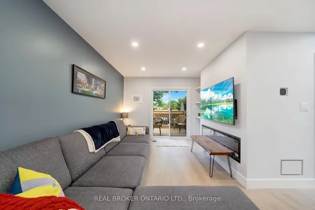 Additional image 15 of 579 Chamberlain Rd