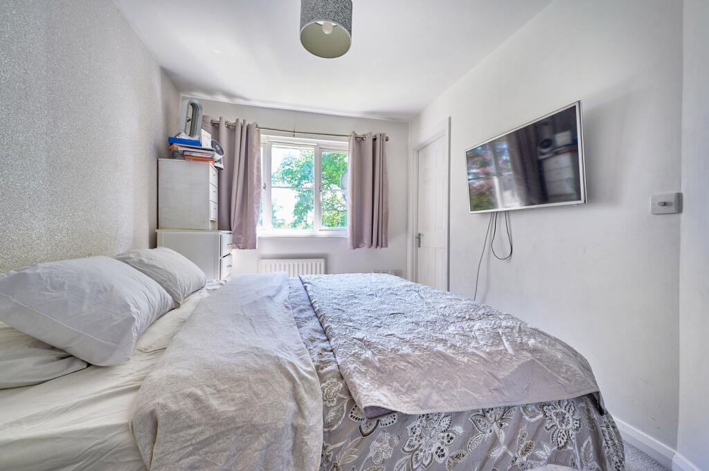 Additional image 8 of Holyrood Crescent, St. Albans, Hertfordshire, AL1