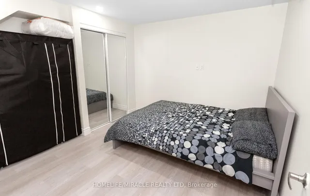 Additional image 44 of 45 Boundbrook Dr