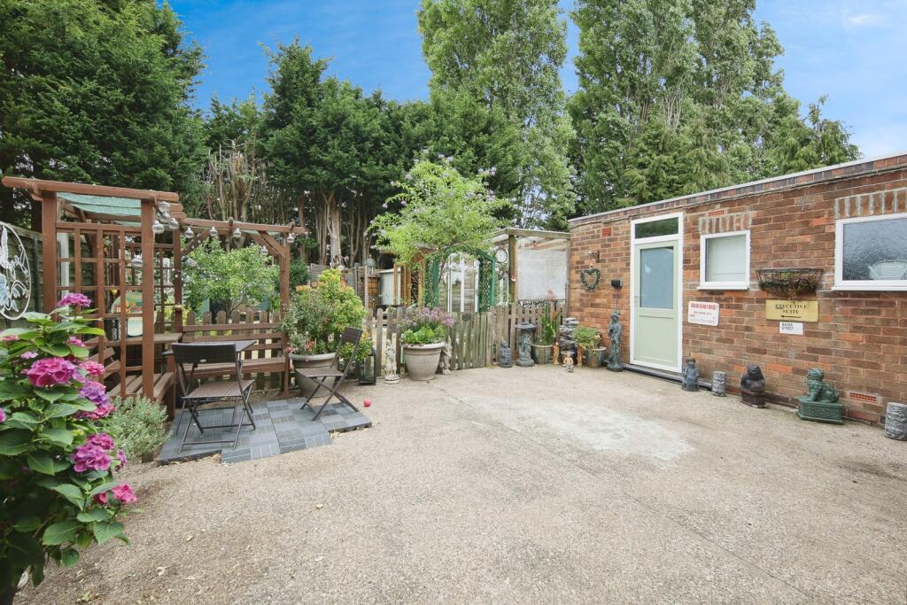 Additional image 4 of Laburnum Avenue, Birmingham, West Midlands, B37