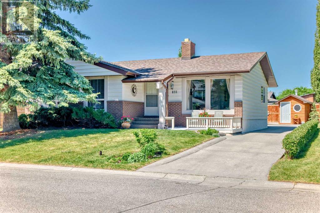 655 deercroft Way SE|Calgary, Alberta T2J5V4