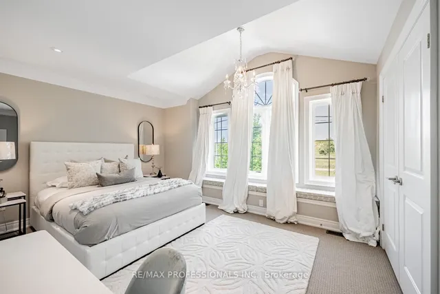 Additional image 33 of 111 Penny Lane