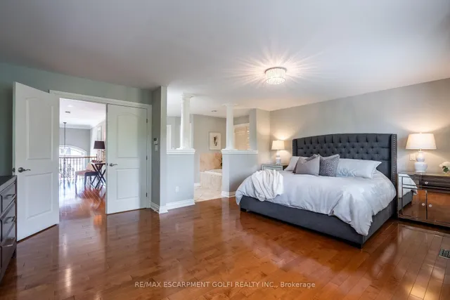 Additional image 18 of 44 Parkmanor Dr