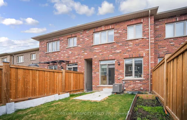 Additional image 43 of 34 Matterhorn Rd