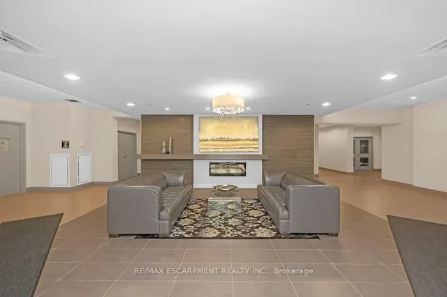 Additional image 6 of 90 Charlton Ave Unit 302