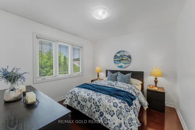 Additional image 28 of 17 Madrid Cres