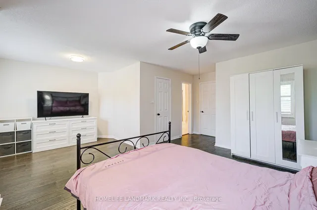 Additional image 27 of 2006 Glenada Cres Unit 27