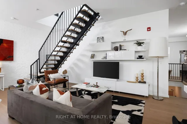 Additional image 12 of 50 Bartlett Ave Unit 4