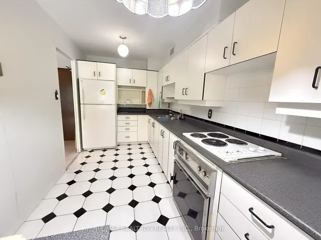 Additional image 7 of 1 Four Winds Dr Unit 209