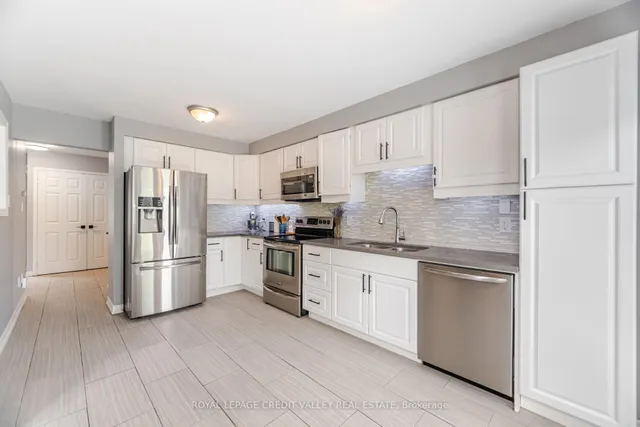 Additional image 14 of 56 Valonia Dr