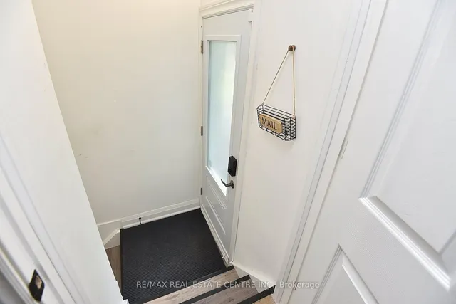 房产图片 21 - 405 Erindale Dr