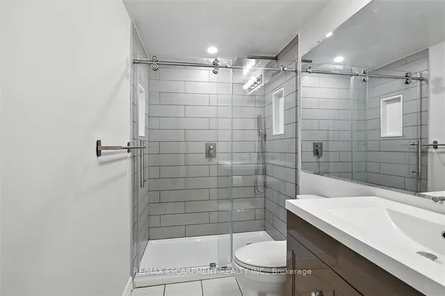 Additional image 33 of 2100 FALMOUTH Terr