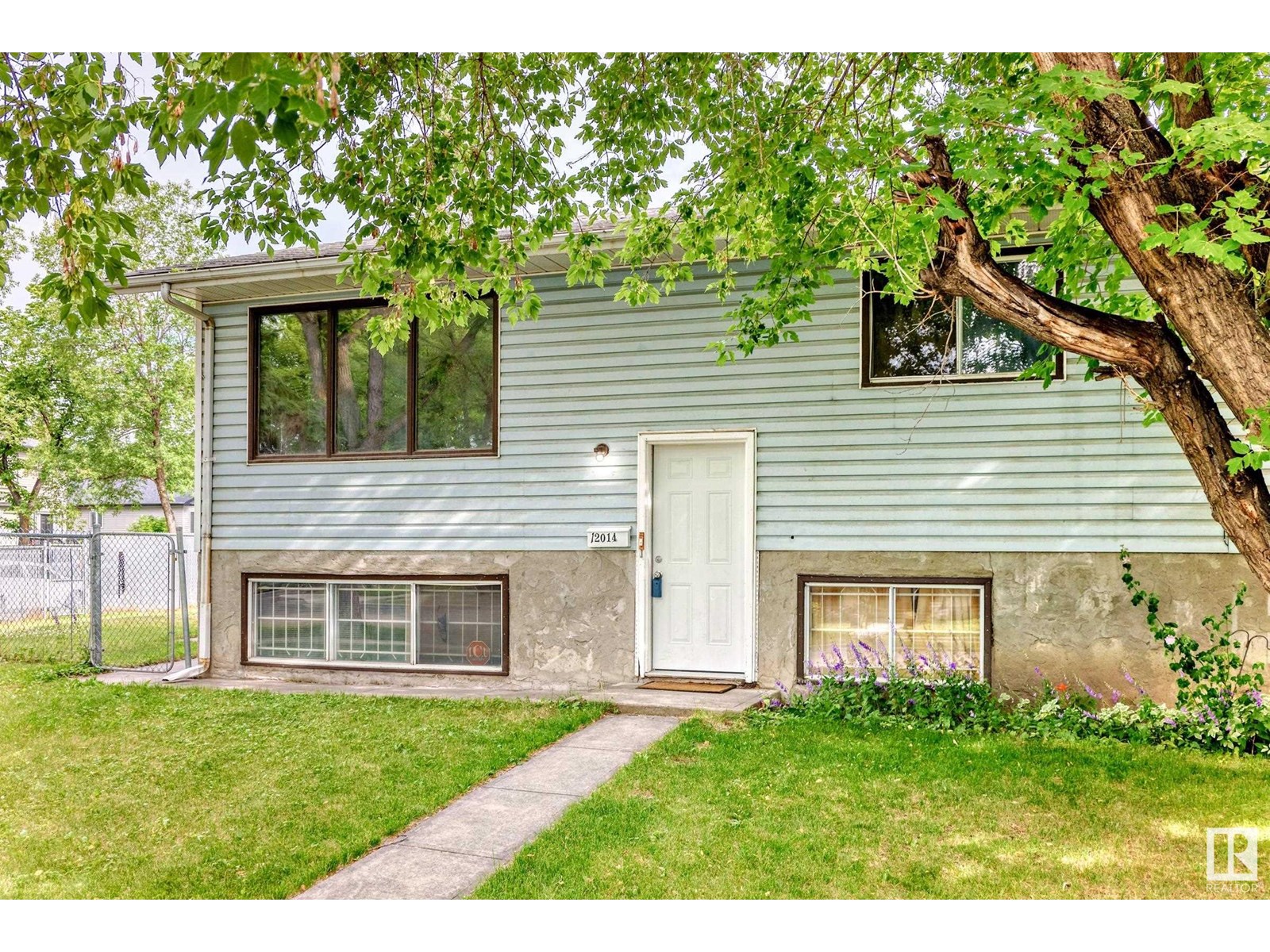 12014 128 AV NW|Edmonton, Alberta T5E6J5