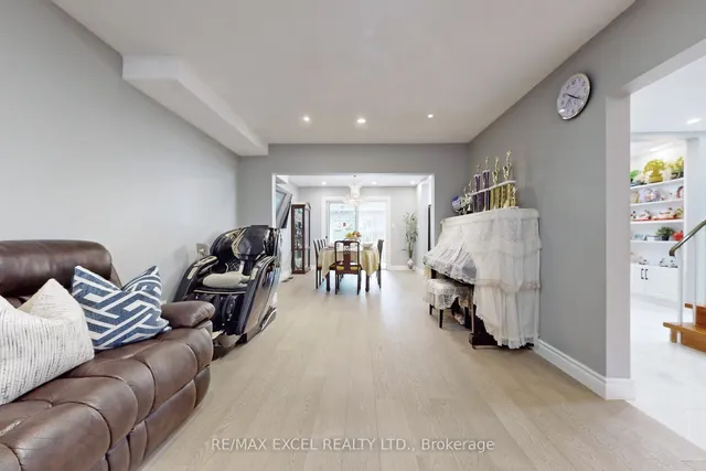 Additional image 8 of 43 Sonmore Dr