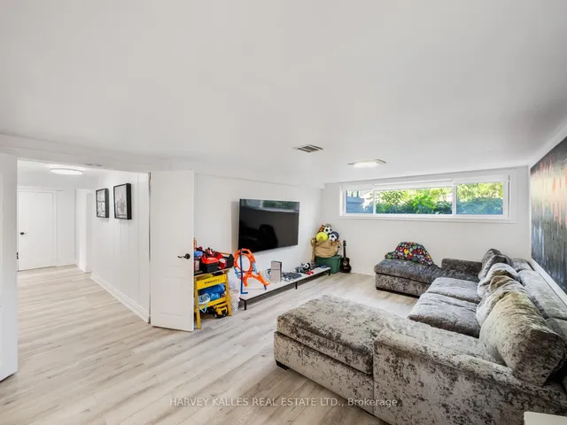 Additional image 18 of 24 Yeomans Rd