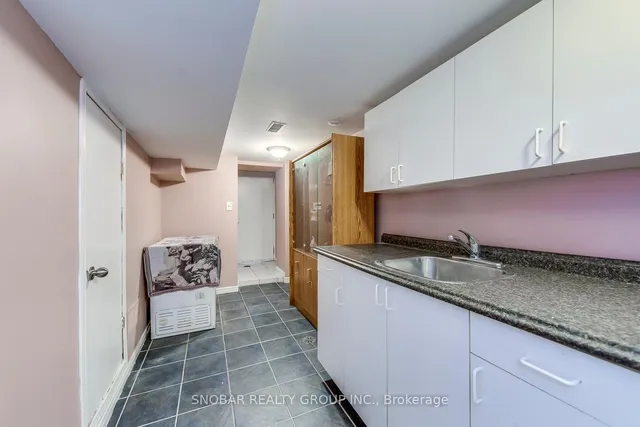 Additional image 38 of 593 Royal York Rd