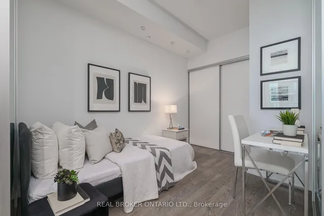 Additional image 19 of 1926 Lake Shore Blvd Unit 2006