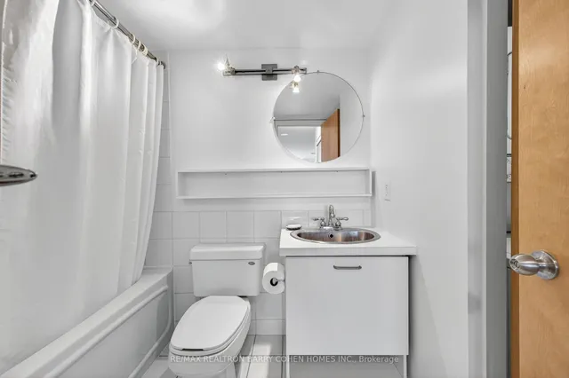 Additional image 18 of 255 Richmond St Unit 814