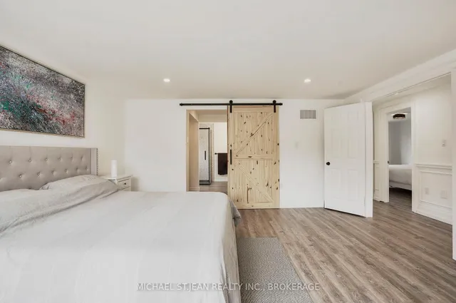 Additional image 30 of 14 Pompano Crt