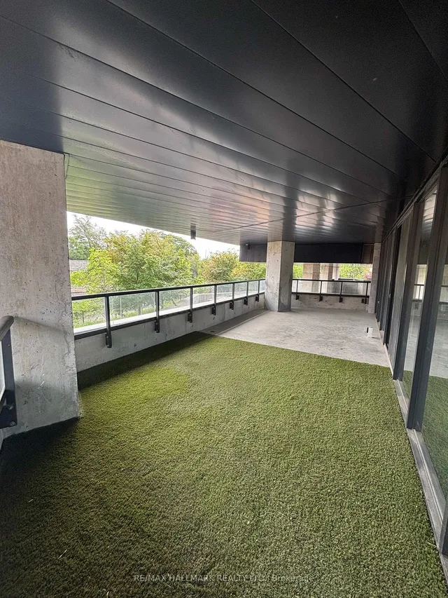 Additional image 20 of 383 Sorauren Ave Unit 209