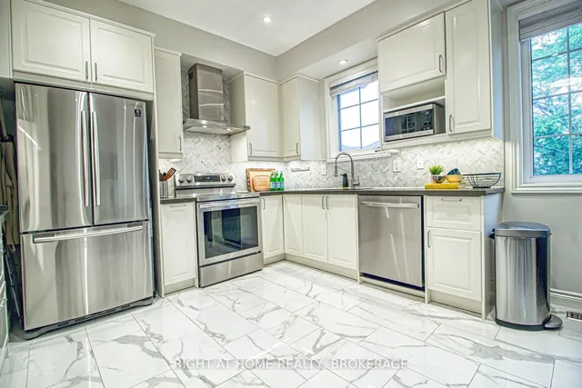 房产图片 6 - 1358 Granrock Cres