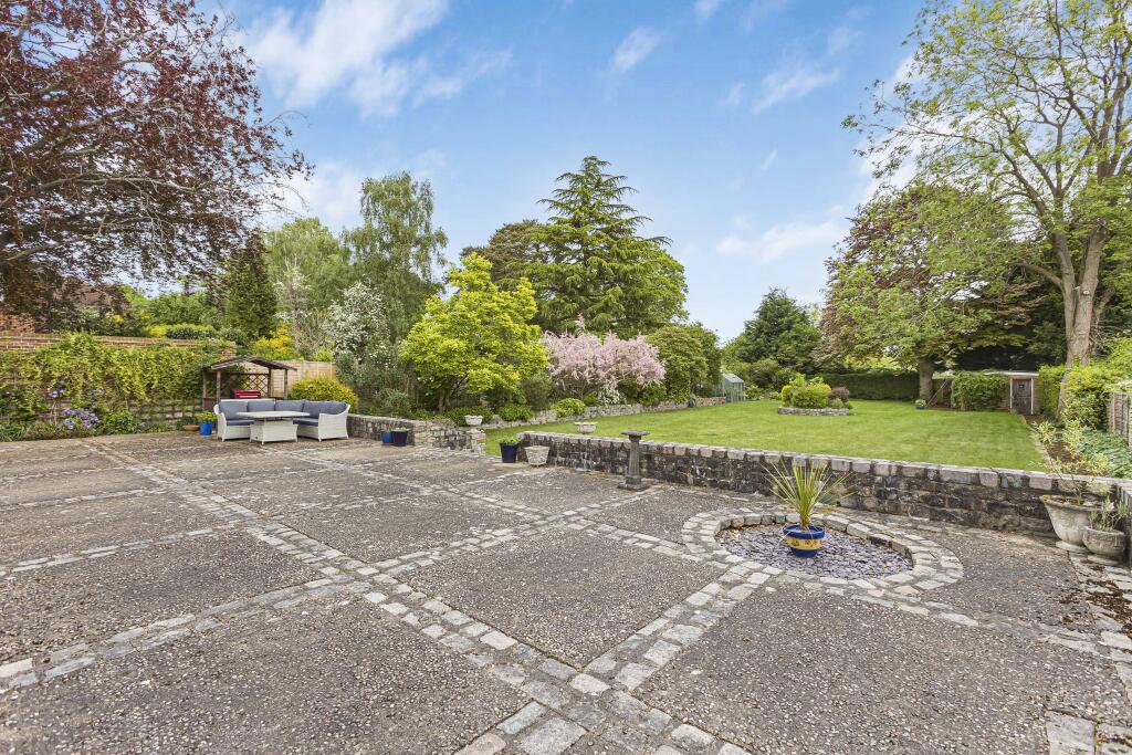 Additional image 24 of High Oaks Road, Welwyn Garden City, AL8