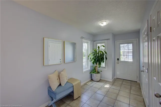 Additional image 5 of 365 Parkvale Dr