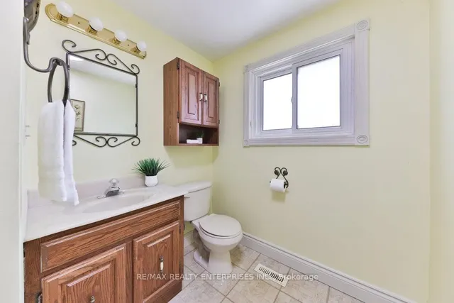 Additional image 16 of 111 Elgin Dr