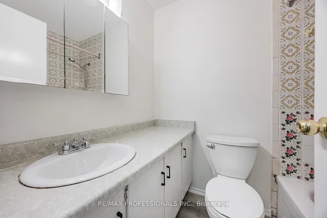 Additional image 16 of 50 Scarborough GolfClub Rd Unit 135