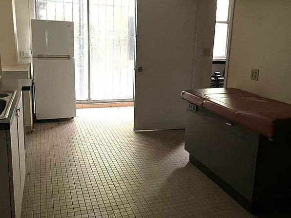 420 W 23rd St #1CC, New York, NY 10011