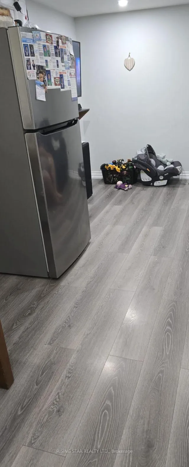 Additional image 15 of 73 Seacliff Blvd