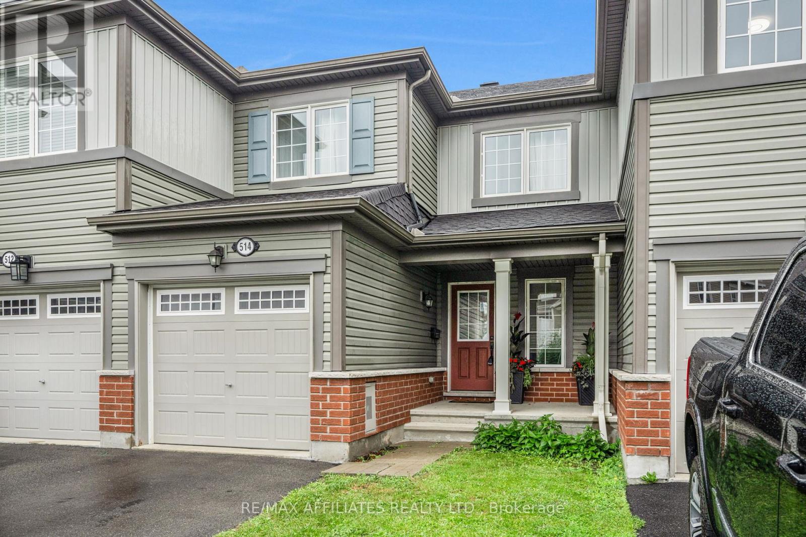 514 BROADLEAF STREET|Ottawa, Ontario K4A1A4