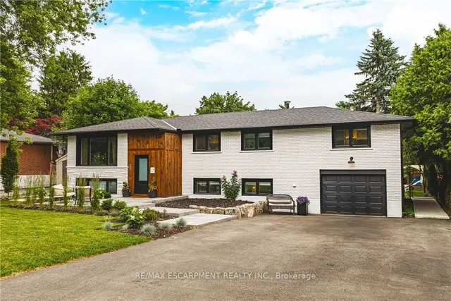 452 John Frederick Dr