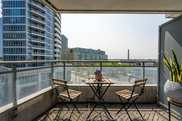 Additional image 25 of 228 Queens Quay Unit 702