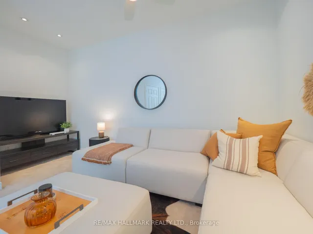 Additional image 31 of 1968 Bloor St Unit 11