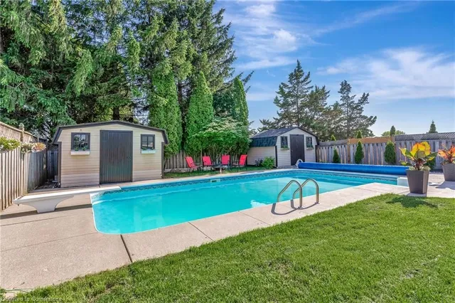 Additional image 46 of 101 Devonglen Dr