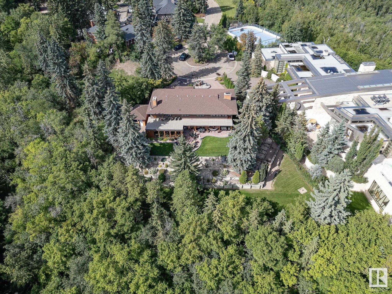 8 VALLEYVIEW PT NW|Edmonton, Alberta T5R5T4