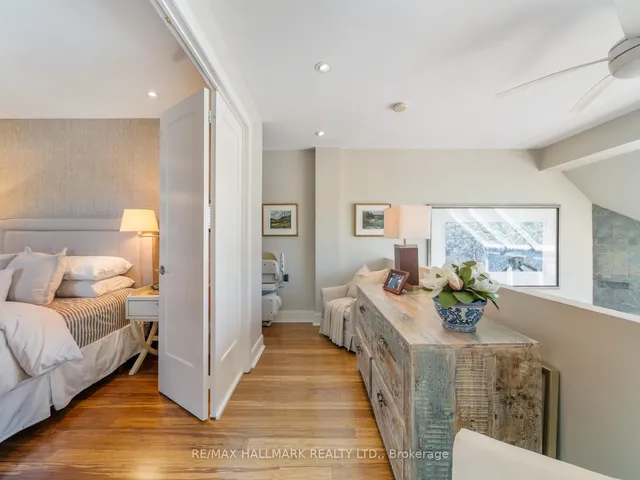 Additional image 21 of 2012 Queen St Unit 306