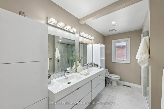 Additional image 33 of 13 Laurentide Cres