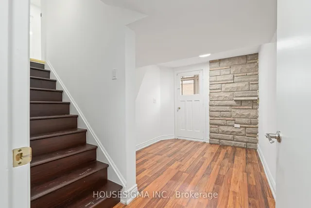 Additional image 20 of 29 Juanita Dr