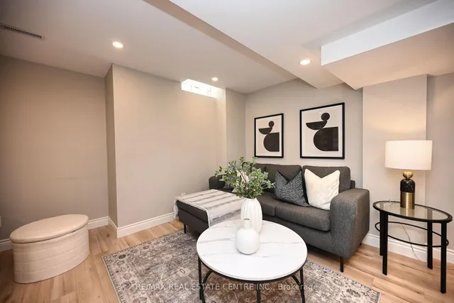 房产图片 41 - 24 Sloan Dr