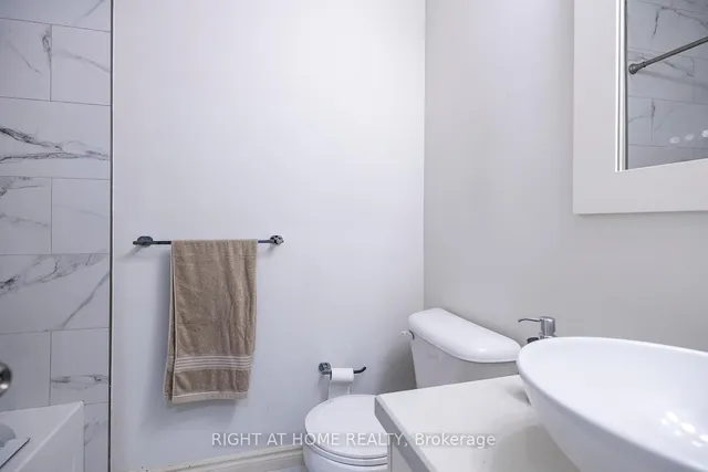 Additional image 15 of 164 Heiman St St Unit 7A