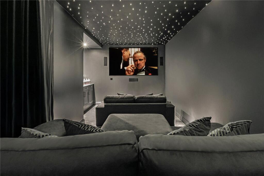 Additional image 30 of Brookmans Avenue, Brookmans Park, AL9