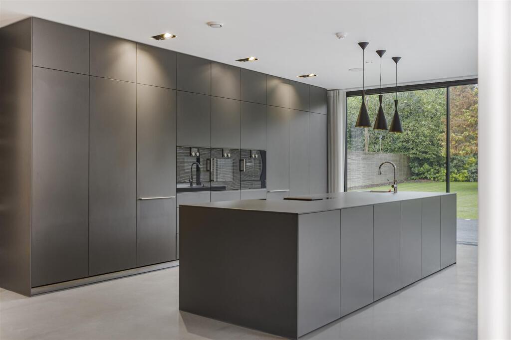 Additional image 4 of Pine Grove, Brookmans Park, Hatfield