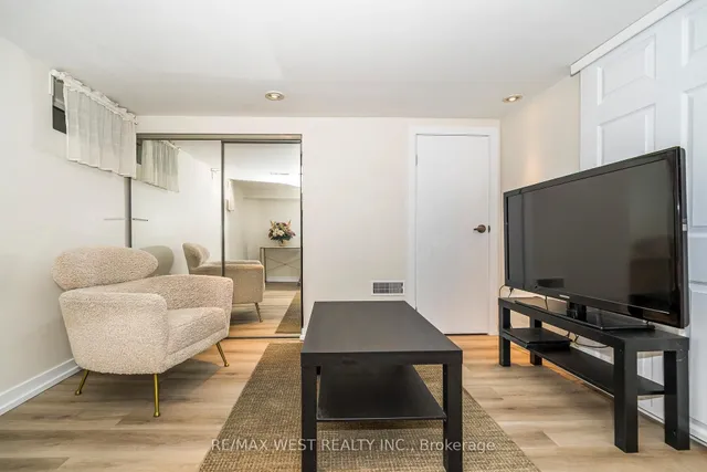 Additional image 42 of 111 Hay Ave