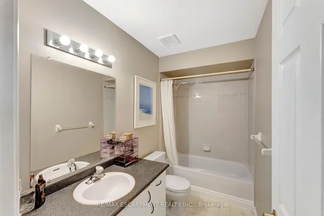 房产图片 24 - 20 Meadowlands Blvd 单元14